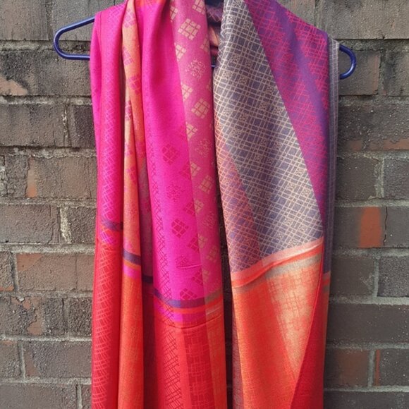 Pink Red Modern Pashmina Scarf for Women, Lightweight Festival Shawl Wrap Stole - Picture 4 of 7